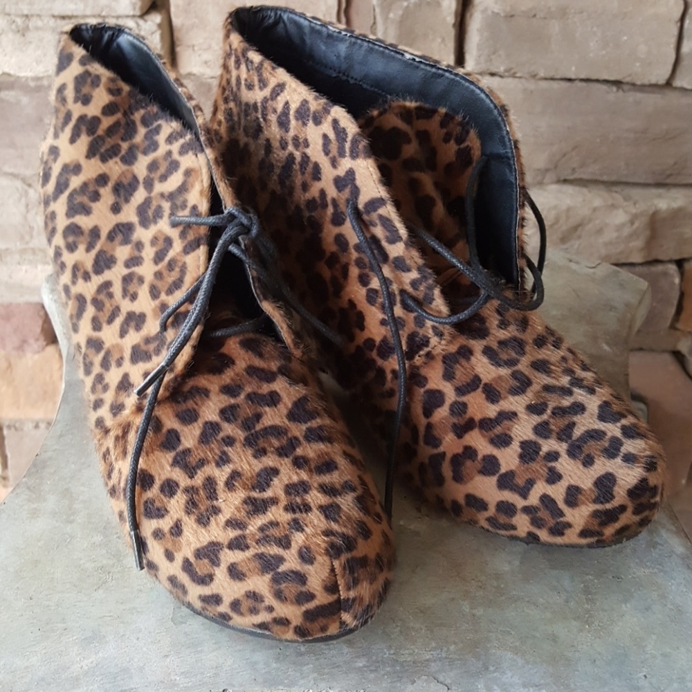 ROUGE Wedge Booties
